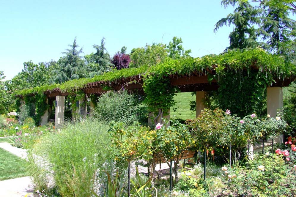 Gardens of the World: French Garden